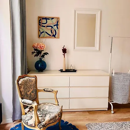 Wendy Family Flat With Calm Courtyard 3min For Metro Paris In 10 Mins